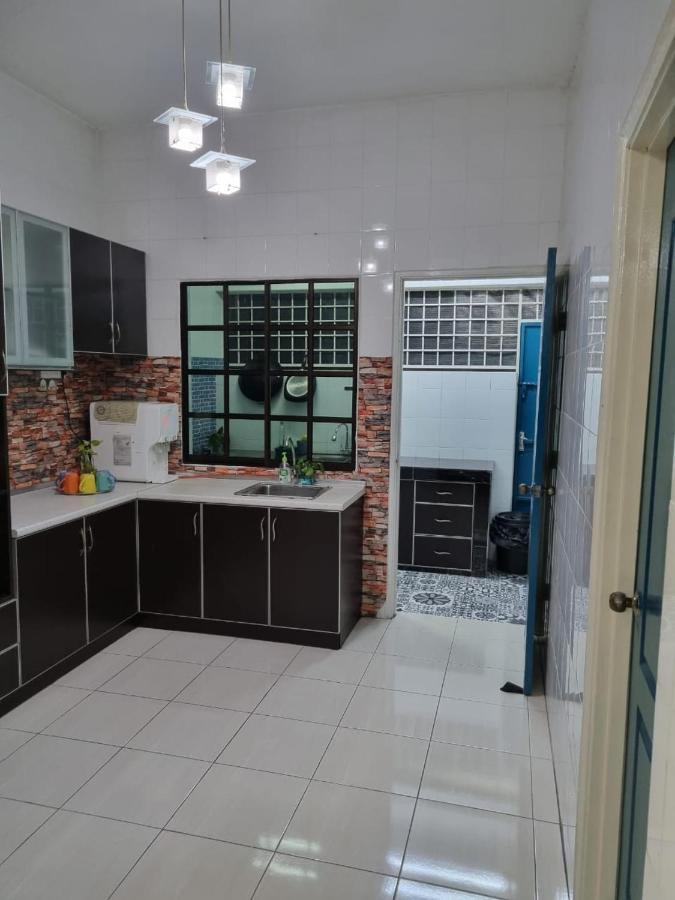 Private Pool Ssue Klebang Ipoh Homestay With High Speed Wifi Chemor Buitenkant foto