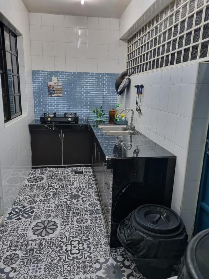 Private Pool Ssue Klebang Ipoh Homestay With High Speed Wifi Chemor Buitenkant foto